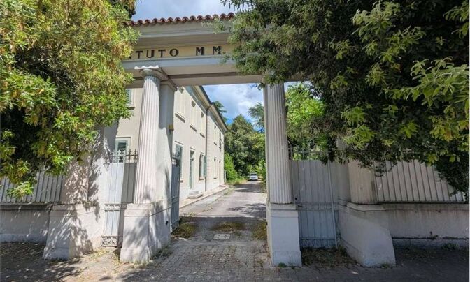 Трёхкомнатная в Центре Горицы