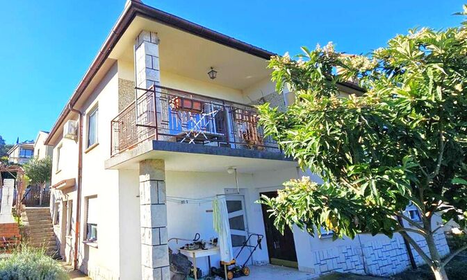 Дом, Копер, Семедела