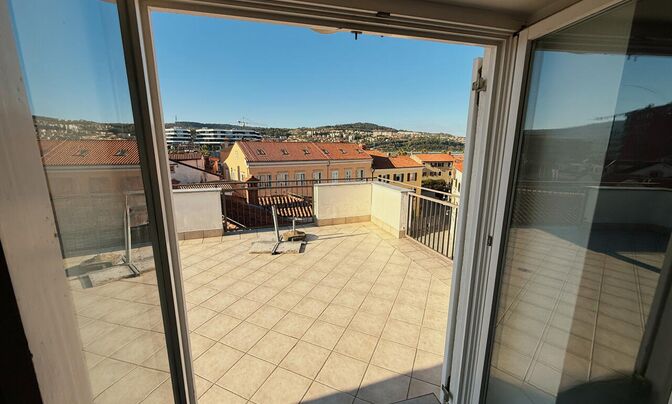 5-room apartment Koper