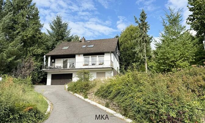 Detached house 4 bedrooms for sale in Senningerberg