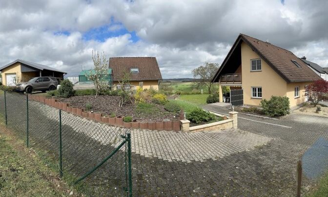 House 4 bedrooms for sale in Ettelbruck