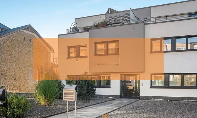 Semi-detached house 4 bedrooms for sale in Lorentzweiler