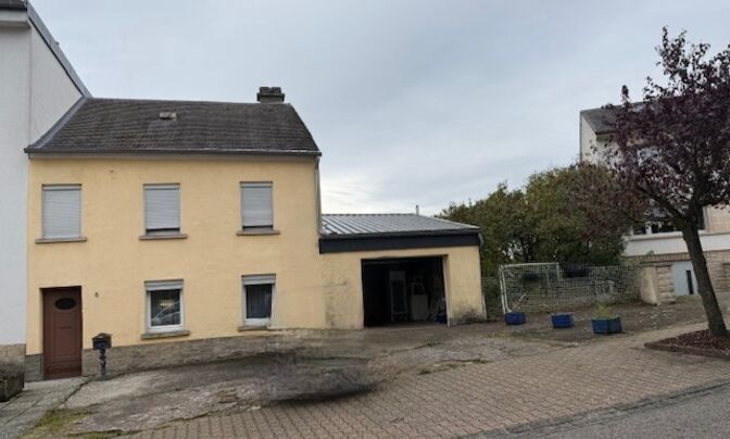 Semi-detached house 3 bedrooms for sale in Sandweiler