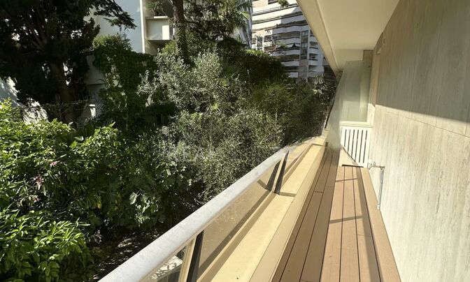 Apartment Monaco, Jardin Exotique