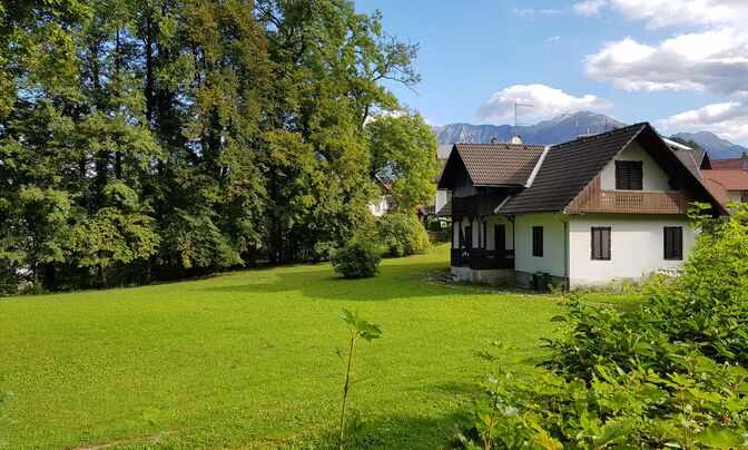 Дом, Блед, Желешка cesta 14