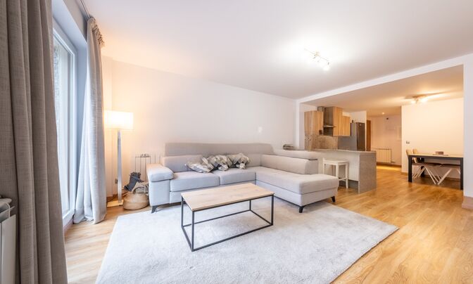 Apartment for sale in Arinsal, 2 bedrooms