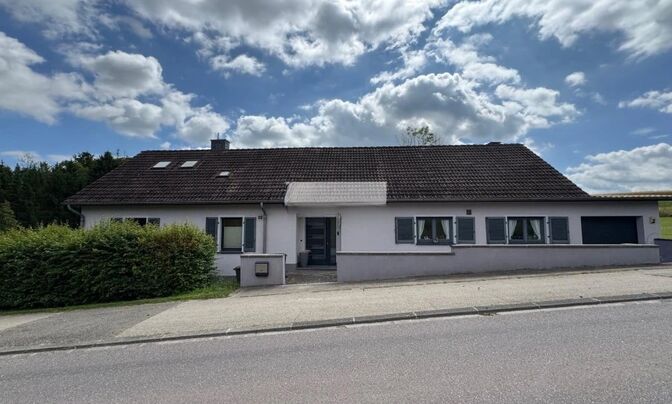 House 5 bedrooms for sale in Scheidgen