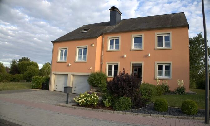 Detached house 5 bedrooms for sale in Pontpierre