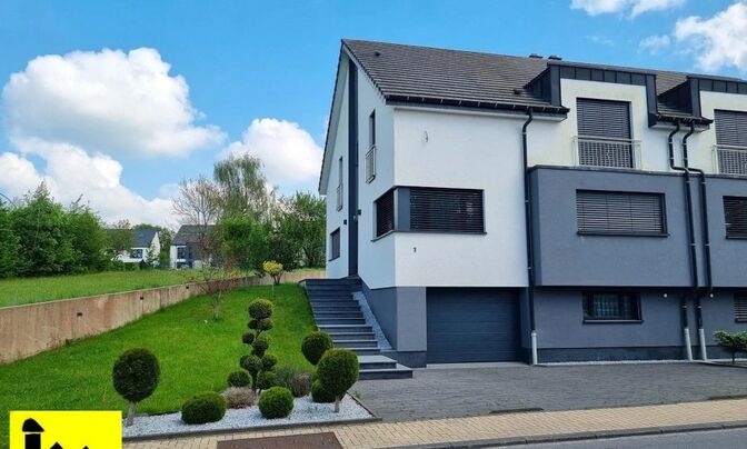 Semi-detached house 5 bedrooms for sale in Oberpallen