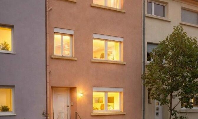 House 4 bedrooms for sale in Differdange