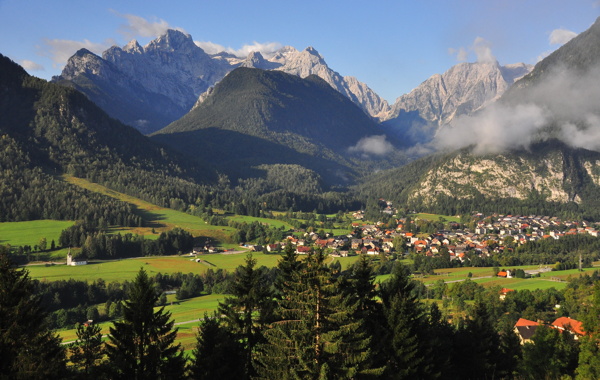 Панорама Мойстраны, Альпы